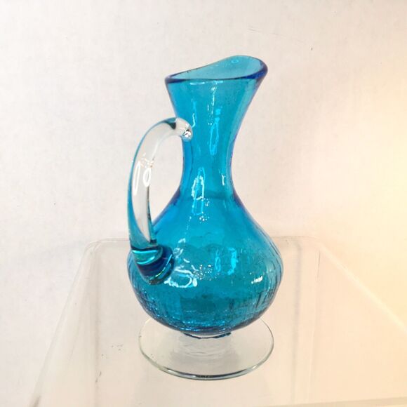 2 Vtg Art Glass Crackle Glass Pitcher Decanters Green And Blue  Mid Century - Picture 7 of 10